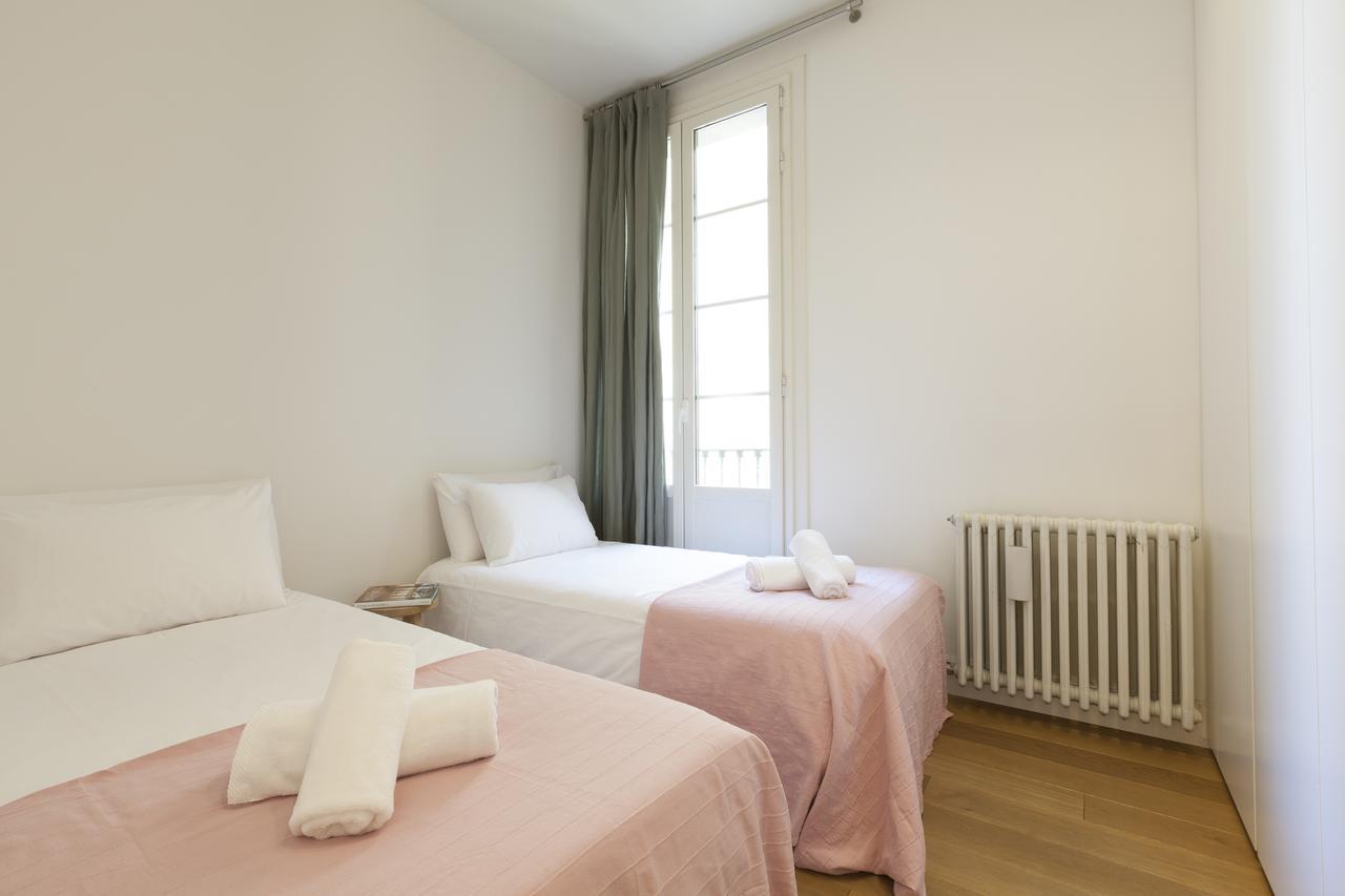 Apartamento Click&Flat Luxury Sant Joan Barcelona Exterior foto